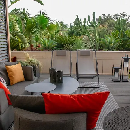 Unique Boutique Hotel Antibes Juan-Les-Pins Exterior photo