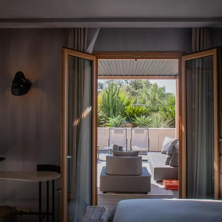 Unique Boutique Hotel Antibes Juan-Les-Pins Exterior photo