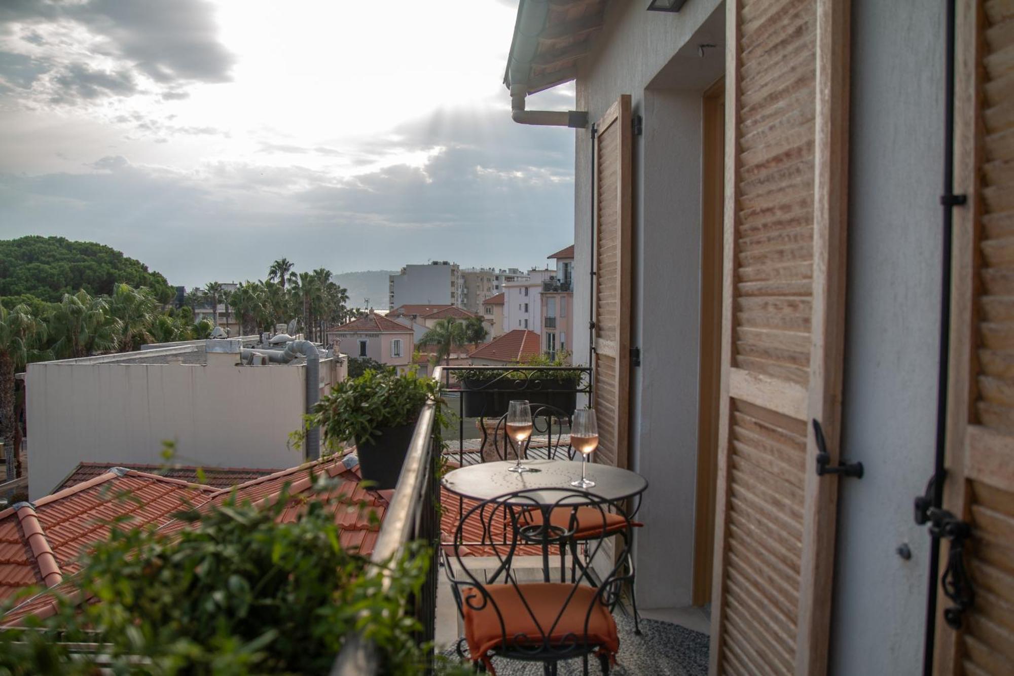 Unique Boutique Hotel Antibes Juan-Les-Pins *